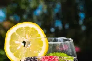 l eau gazeuse est elle vraiment bonne pour votre sante verites et idees recues 1